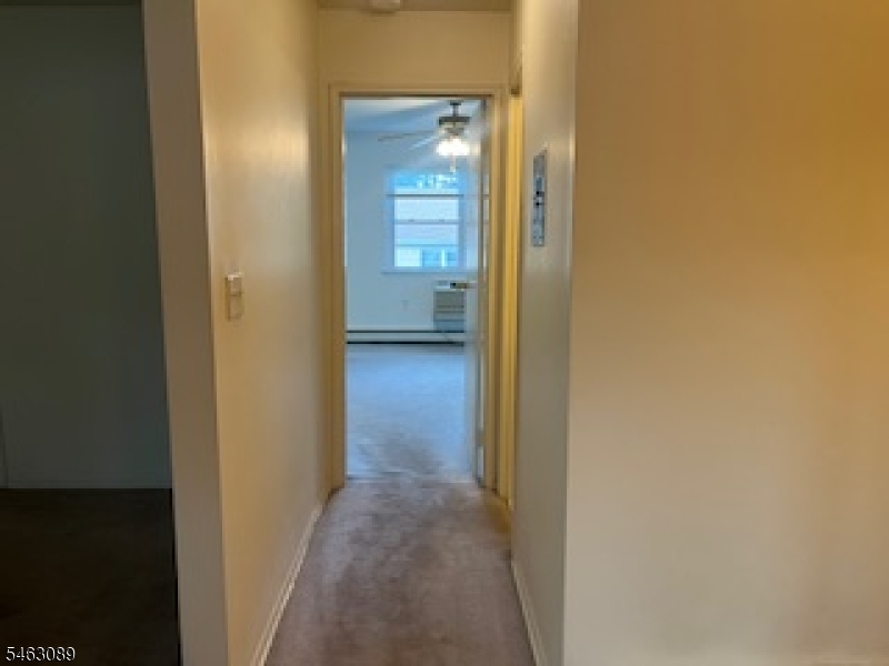 406 Cranbury Rd Apt 3 3 Property Photo 7