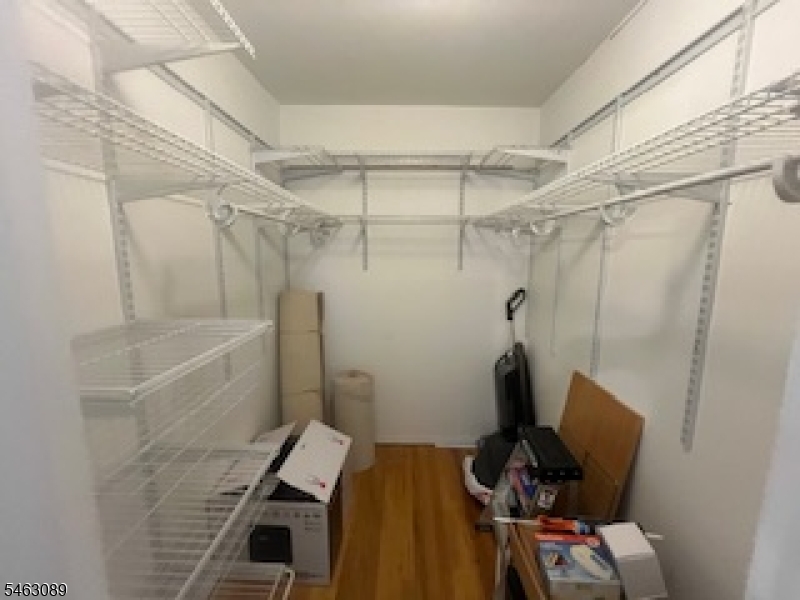 406 Cranbury Rd Apt 3 3 Property Photo 10