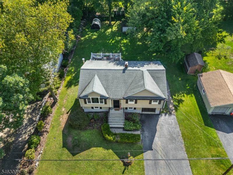 33 Lakeside Ave Property Photo 40