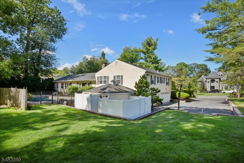 360 Long Hill Dr Property Photo 47