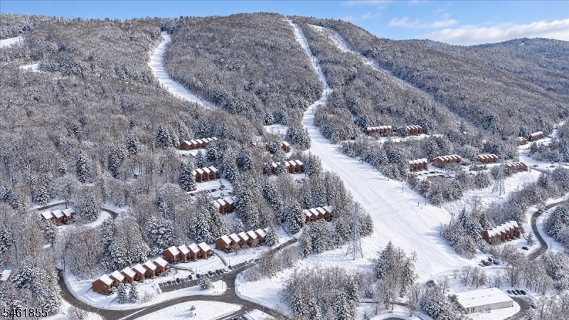 4 Davos Dr 11 Property Photo 1