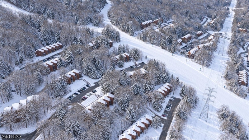4 Davos Dr 11 Property Photo 3