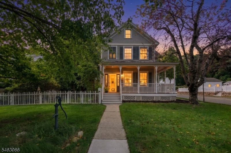 66 Hillside Ave Property Photo 1