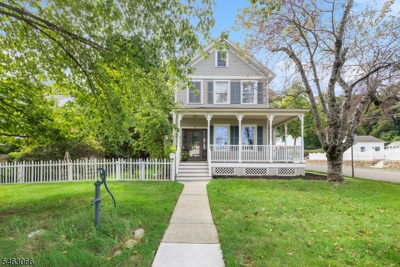66 Hillside Ave Property Photo 2