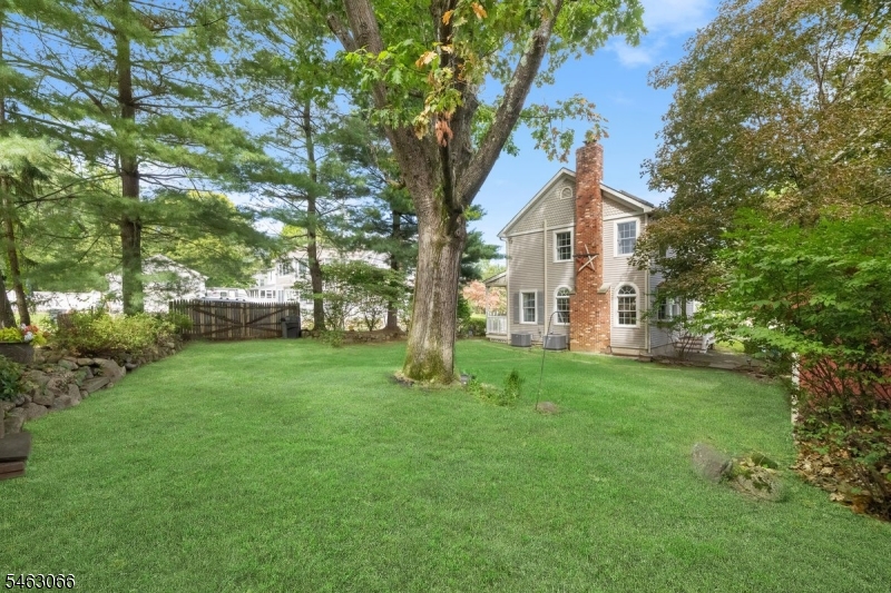 66 Hillside Ave Property Photo 35