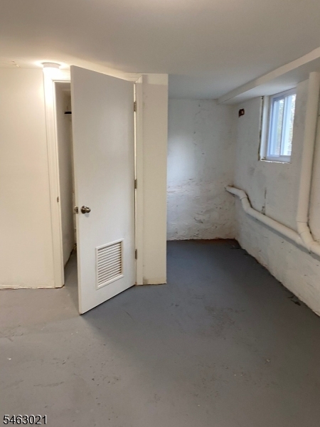 48 Entwistle Ave 2 Property Photo 14