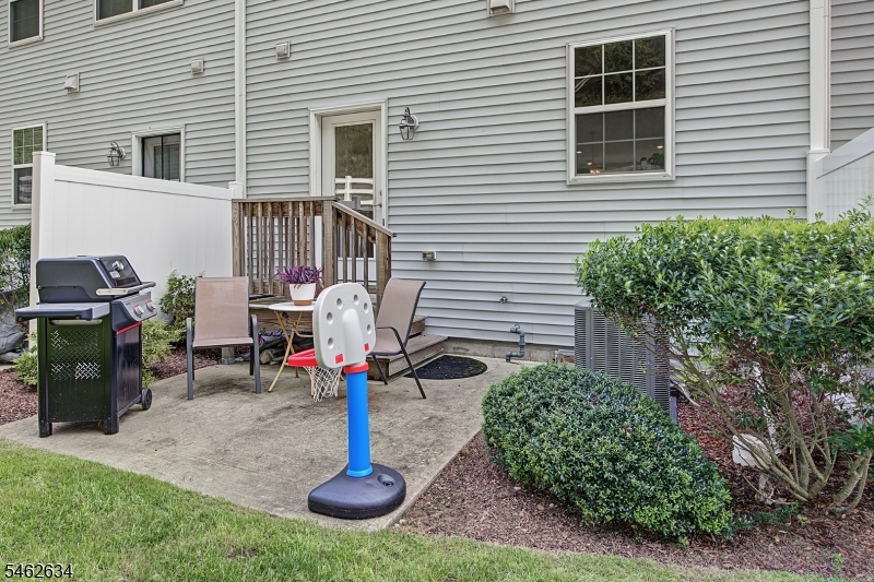 908 Parkview Ln Property Photo 24