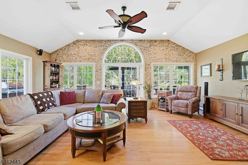 144 Stephens State Park Rd Property Photo 14