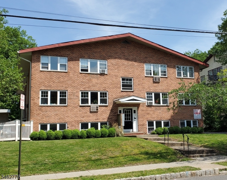 35 So Willow St A2 A2 Property Photo 1
