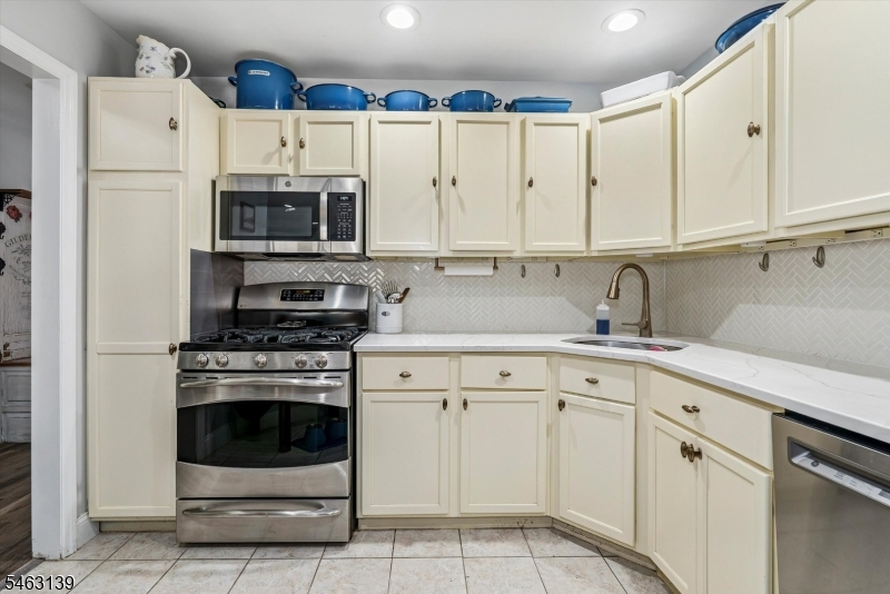 118 Brookside Ln Property Photo 15