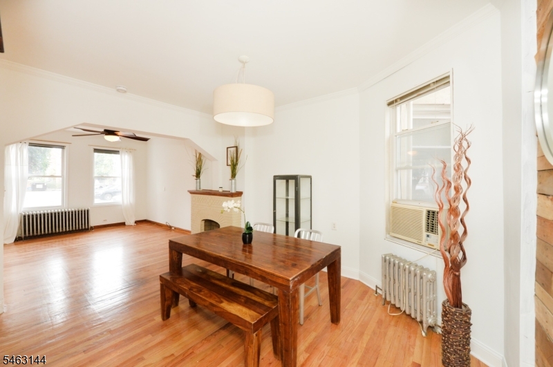 103 Napoleon St A Property Photo 14