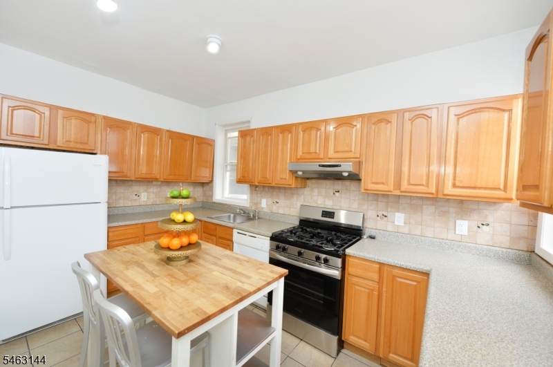 103 Napoleon St A Property Photo 19