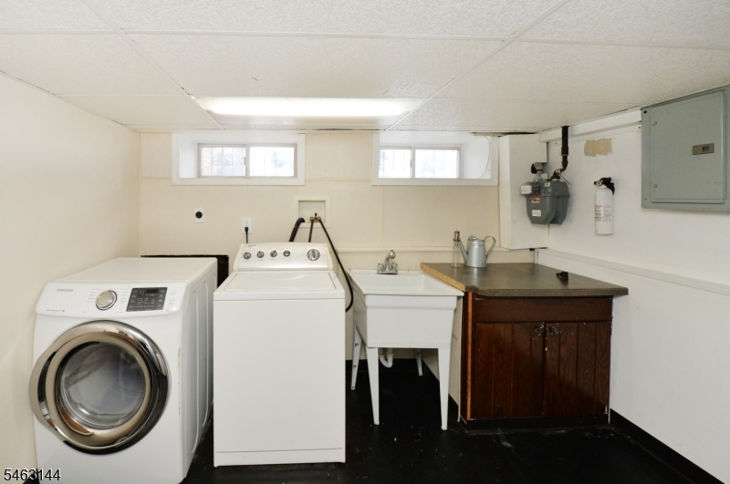103 Napoleon St A Property Photo 30