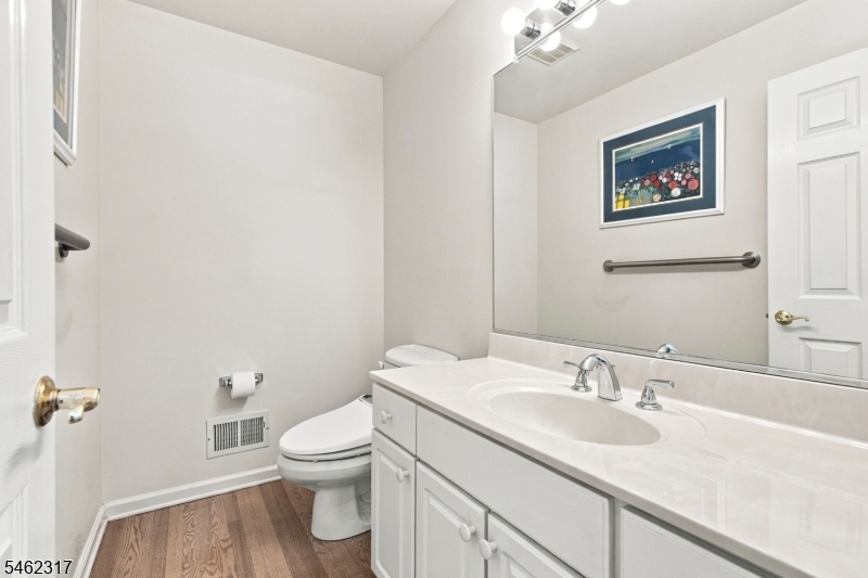 14 Cobble Ln Property Photo 10