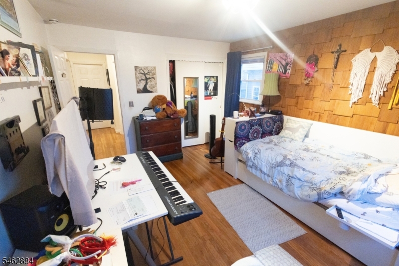 74 Raritan Rd Property Photo 13