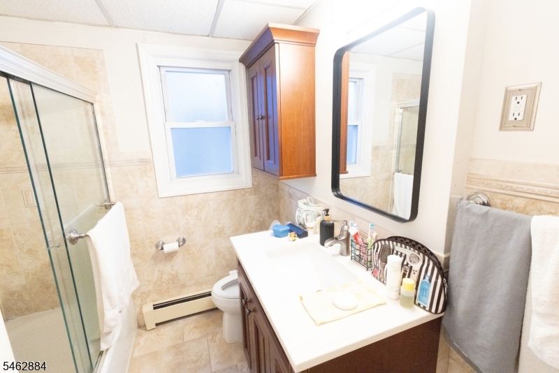 74 Raritan Rd Property Photo 14