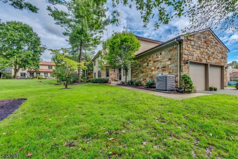 18 Marilyn Ct Property Photo 1