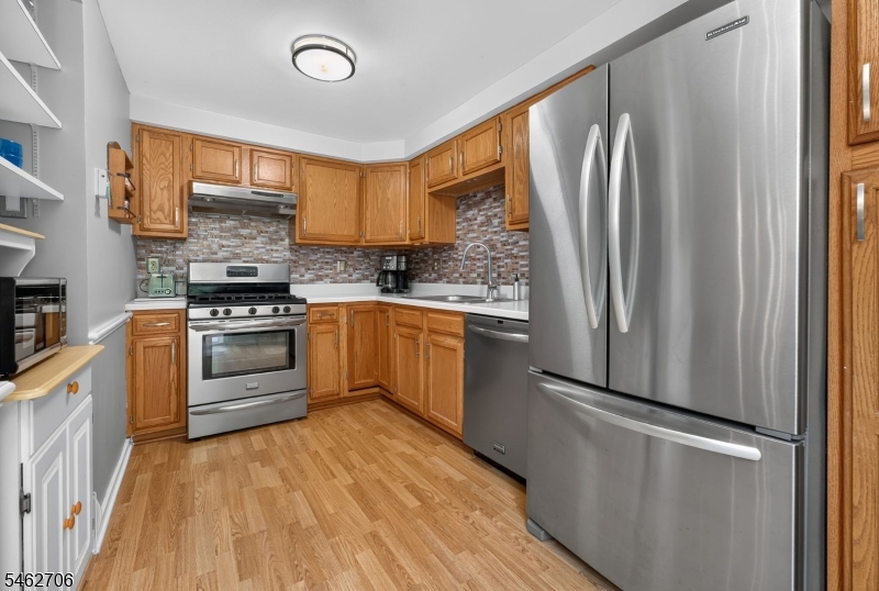 34 Cambridge Property Photo 11