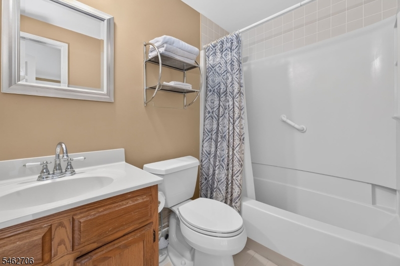 34 Cambridge Property Photo 15