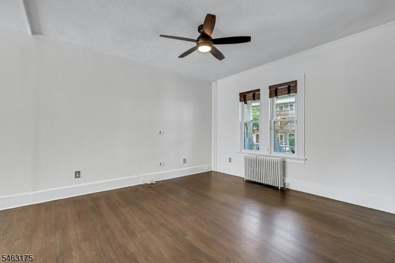 52 Madison St Property Photo 5