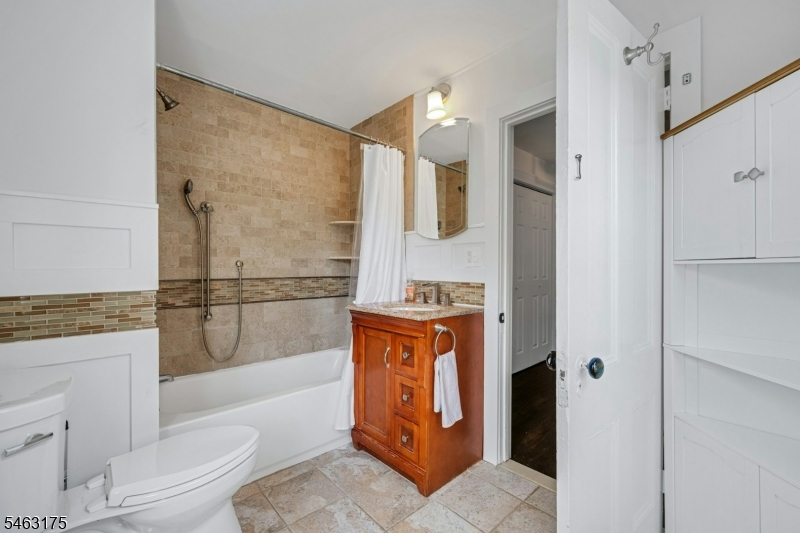 52 Madison St Property Photo 30