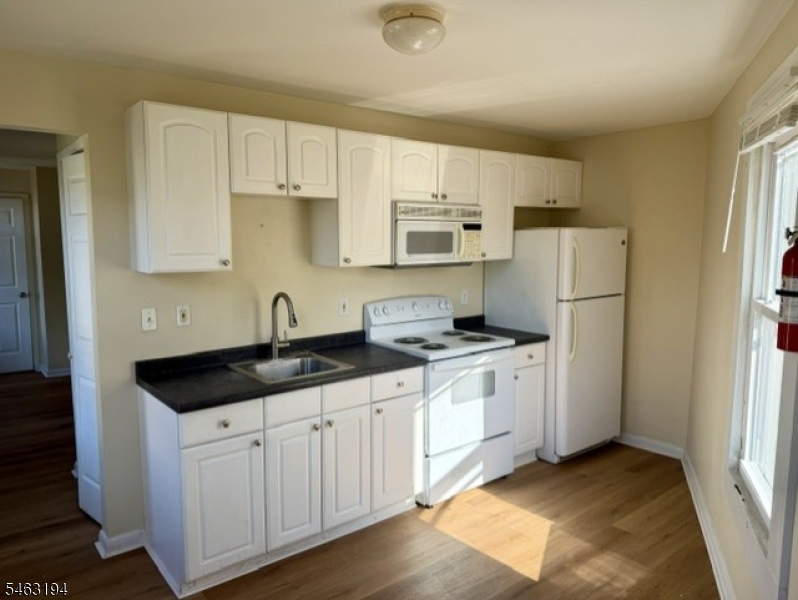 319 Mill St 2 Property Photo 1