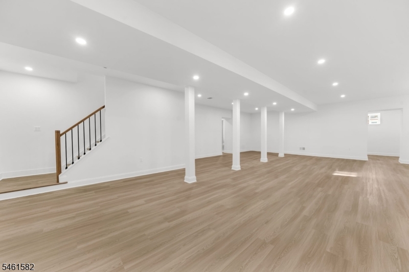 319 Delaware Ave Property Photo 36