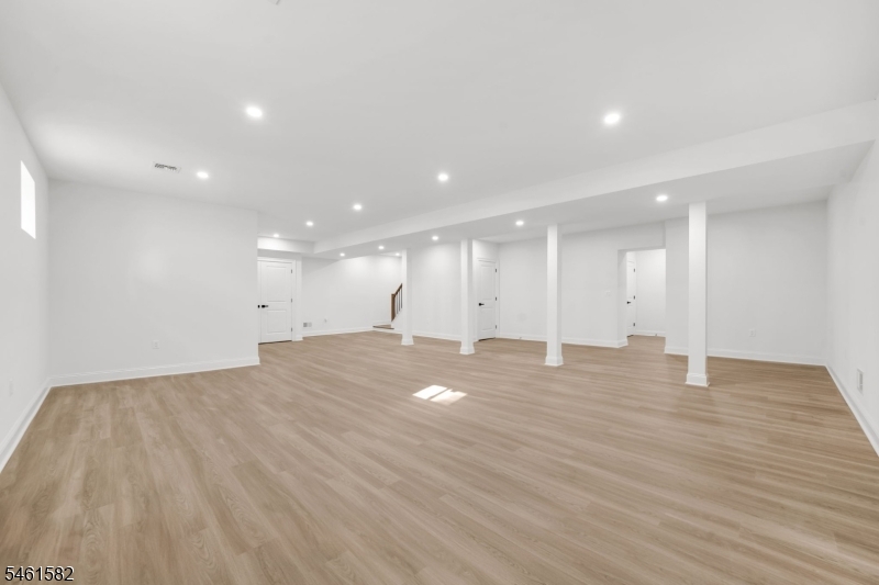 319 Delaware Ave Property Photo 38