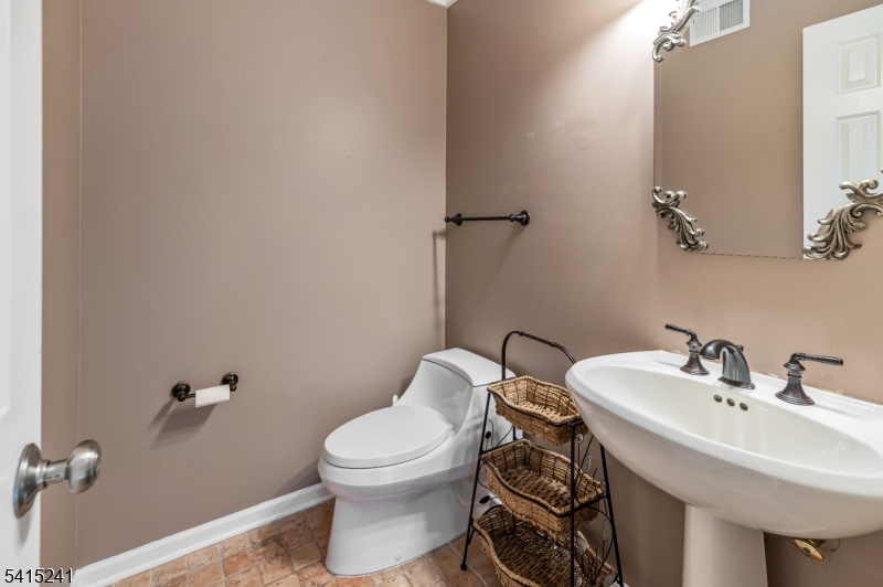 130 Butternut Dr 130 Property Photo 6