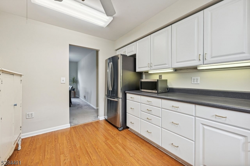 545 Trinity Pl Property Photo 10