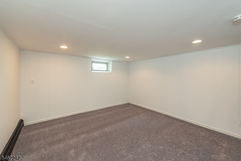 5 Underhill Ct Property Photo 16