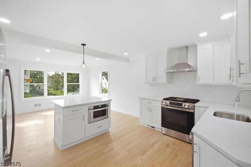 154 Oakmanor Pkwy Property Photo 11