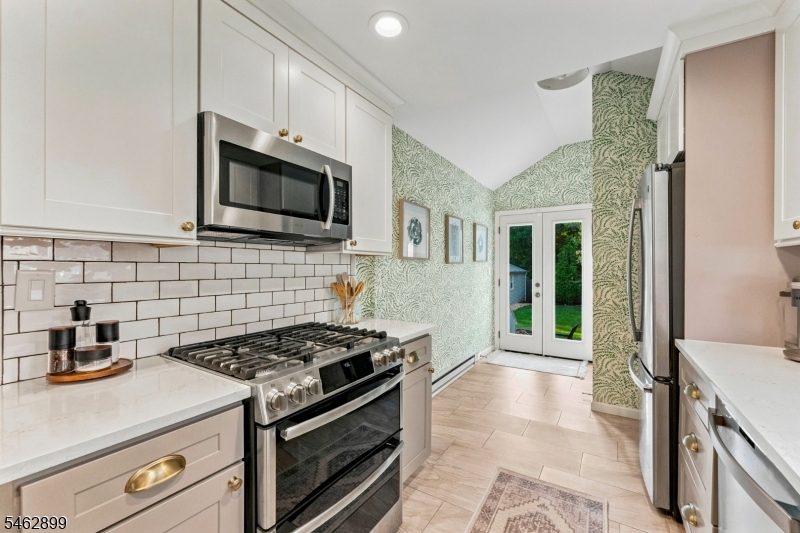 1139 Dorsey Pl Property Photo 14