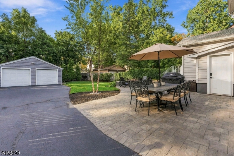 1139 Dorsey Pl Property Photo 29