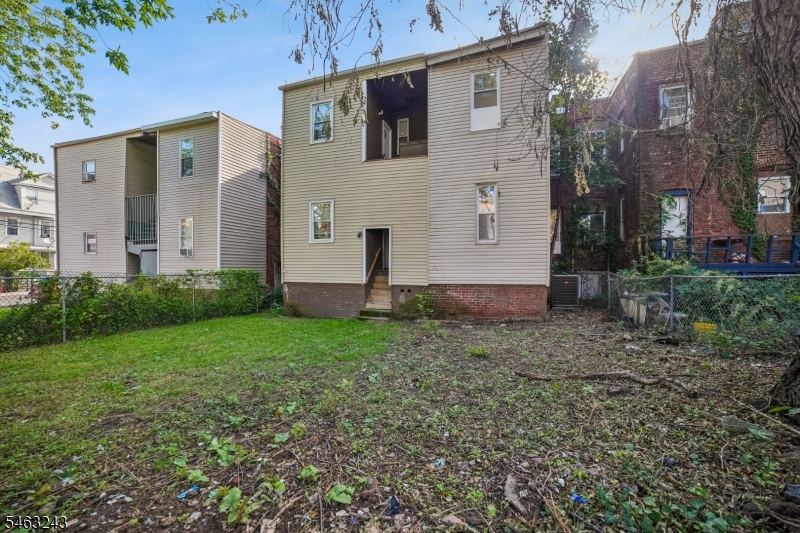 114 Peabody Pl Property Photo 34