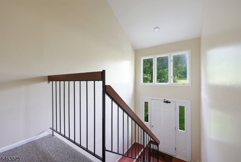 11 Sunrise Drive Property Photo 4