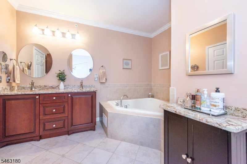 19 Zachary Way Property Photo 16