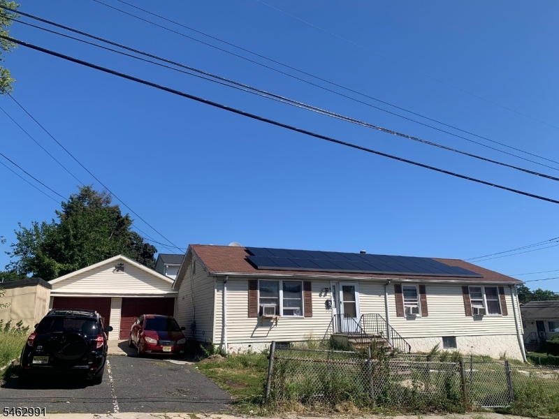313 Stuyvesant Ave Property Photo 1