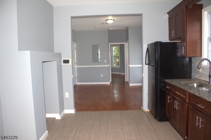 69 N 13th St 3 Property Photo 24