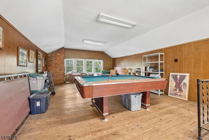 261 Beechwood Ave Property Photo 32