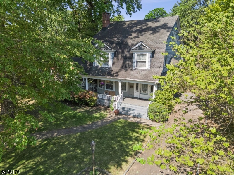 261 Beechwood Ave Property Photo 33