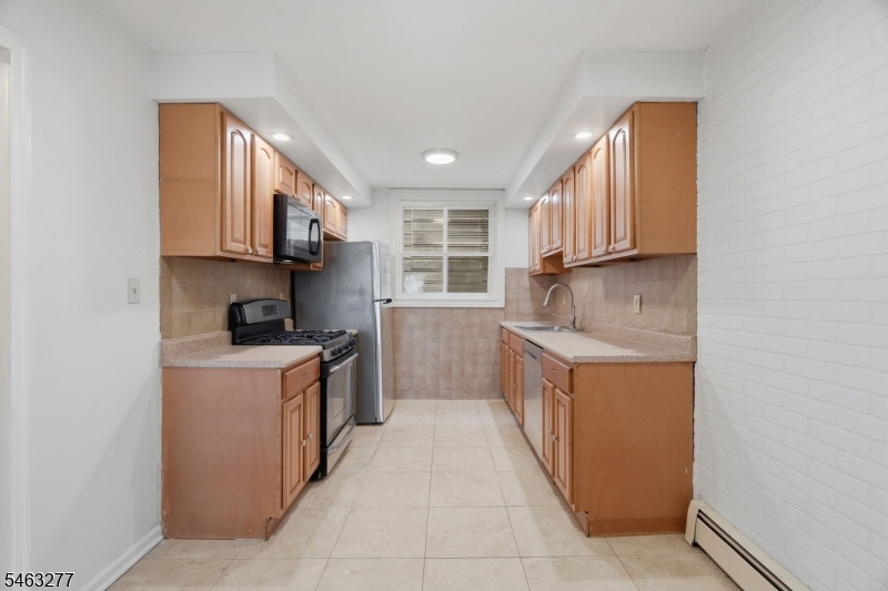 61 Union Avenue U-d2 D2 Property Photo 10