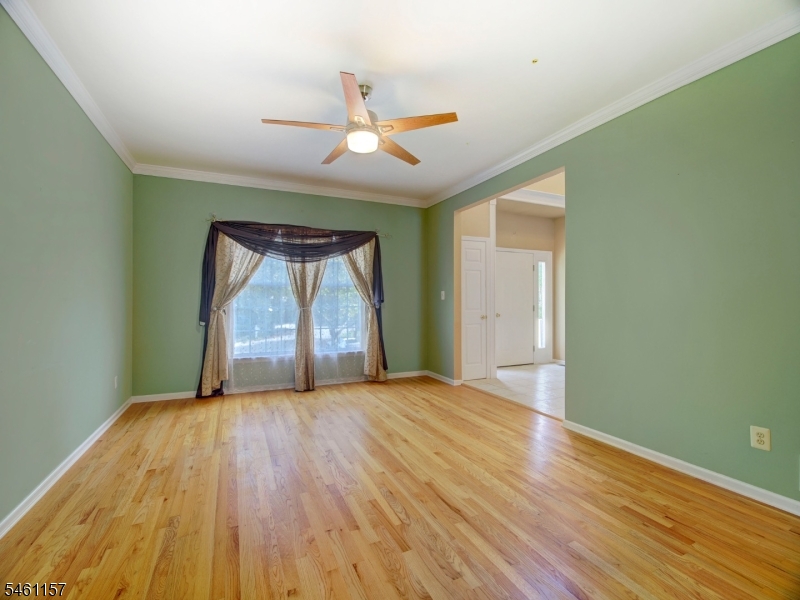 9 Bukiet Ct Property Photo 11