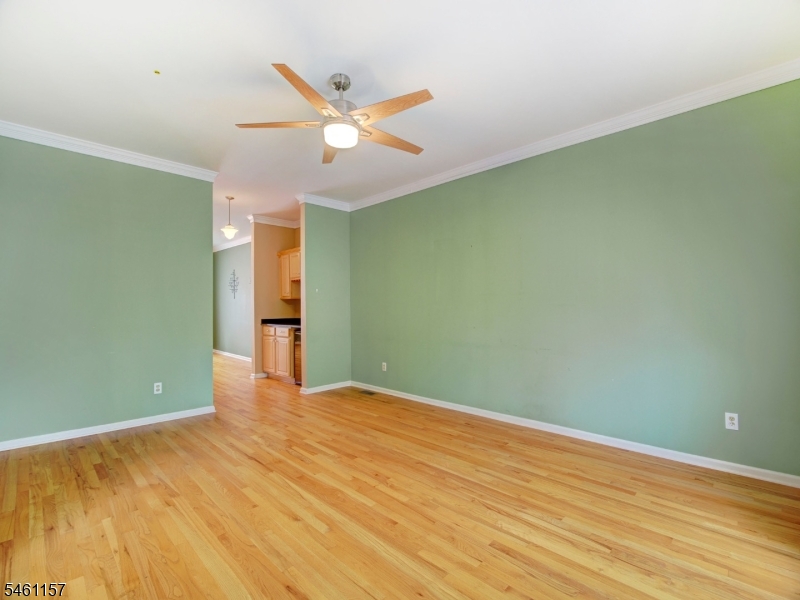 9 Bukiet Ct Property Photo 14
