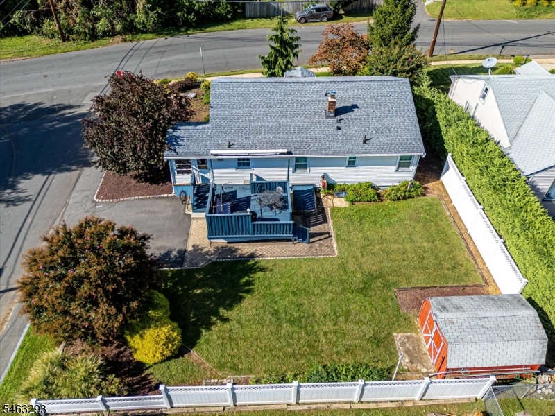 669 Old Post Rd Property Photo 45