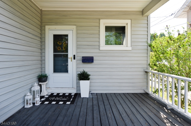 71 Ringwood Ave Property Photo 3