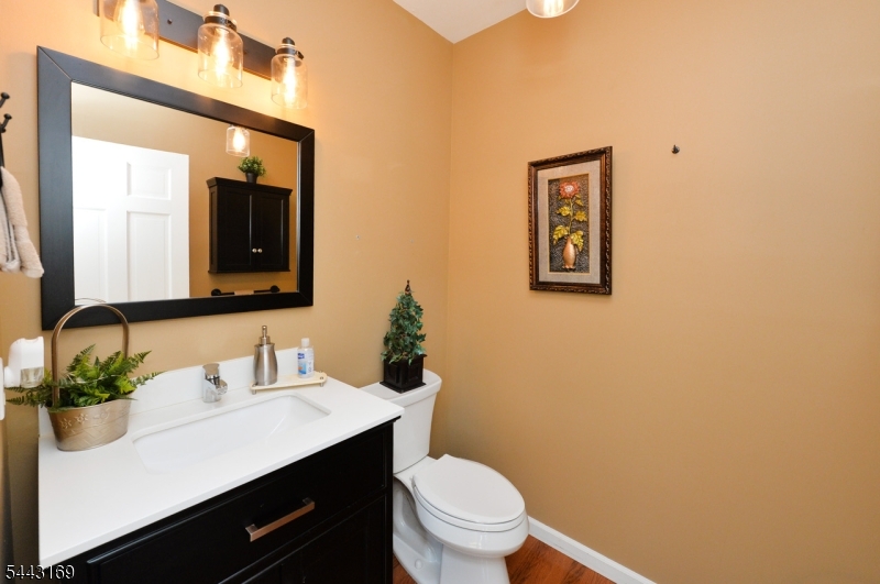 71 Ringwood Ave Property Photo 6