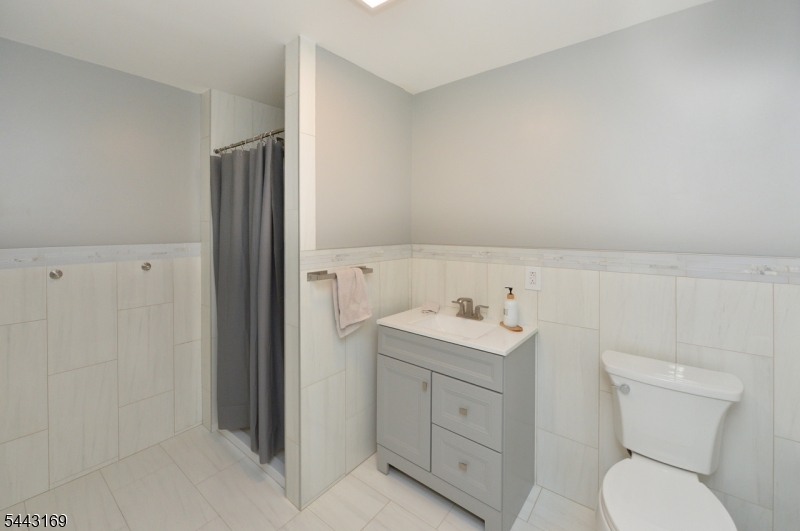 71 Ringwood Ave Property Photo 28
