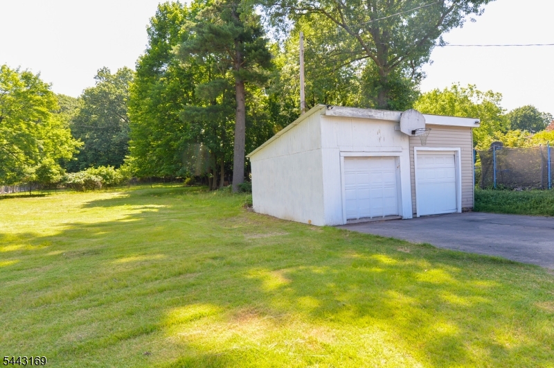 71 Ringwood Ave Property Photo 31