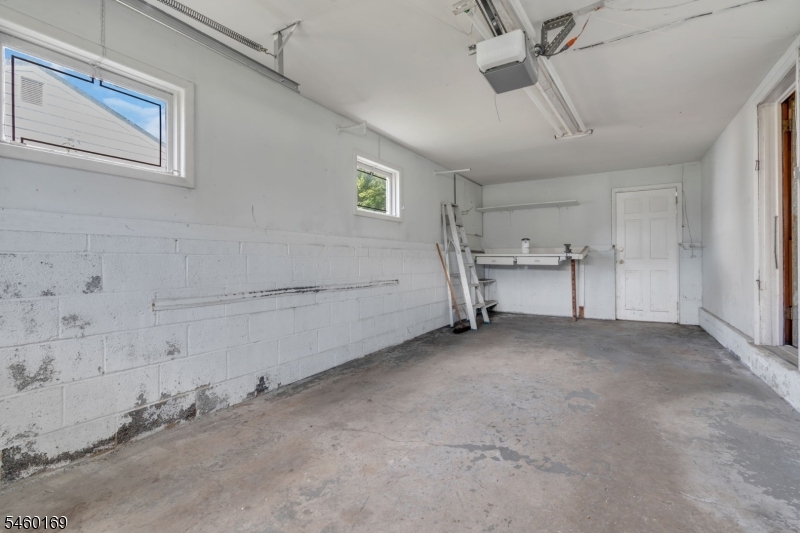 290 Arnold Ave Property Photo 36